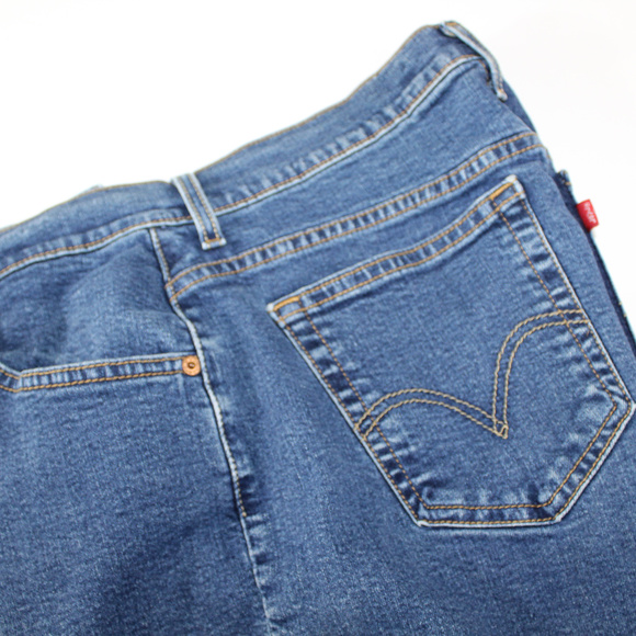 Levis Red Stitching Classic Relaxed Boot Cut 550 - Picture 4 of 6